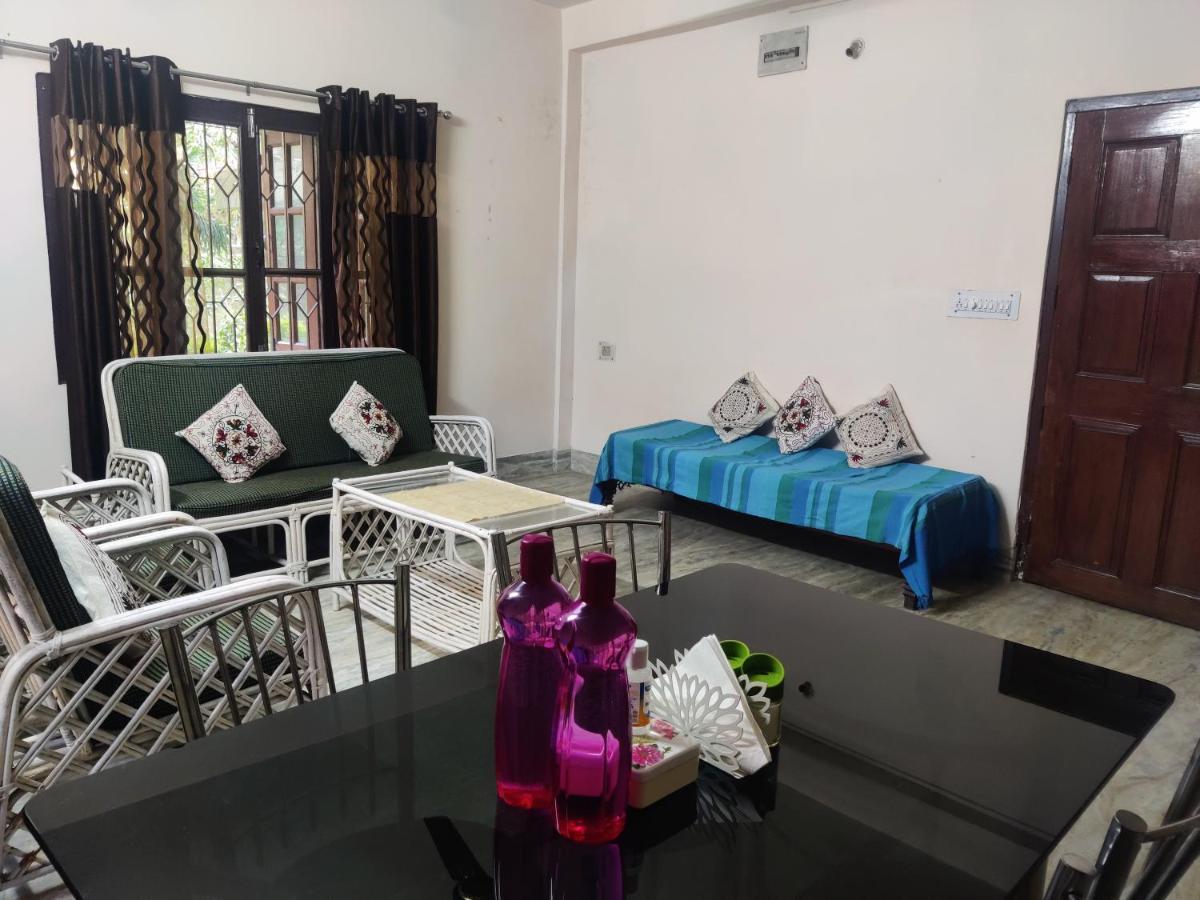 Apartment Garden - Spacious 2 Bedroom Apartment, *