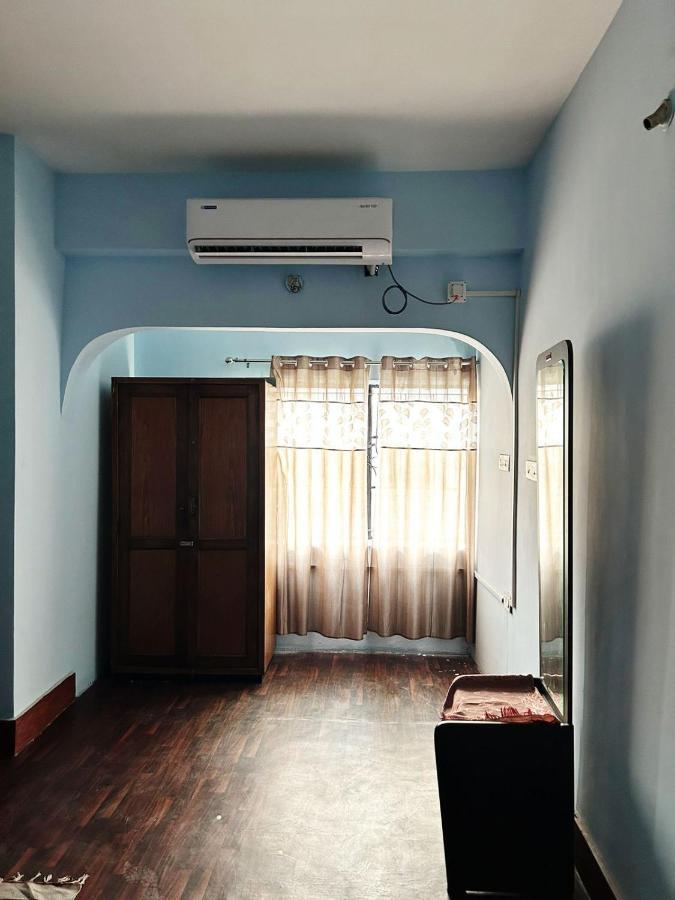 Garden - Spacious 2 Bedroom Apartment,